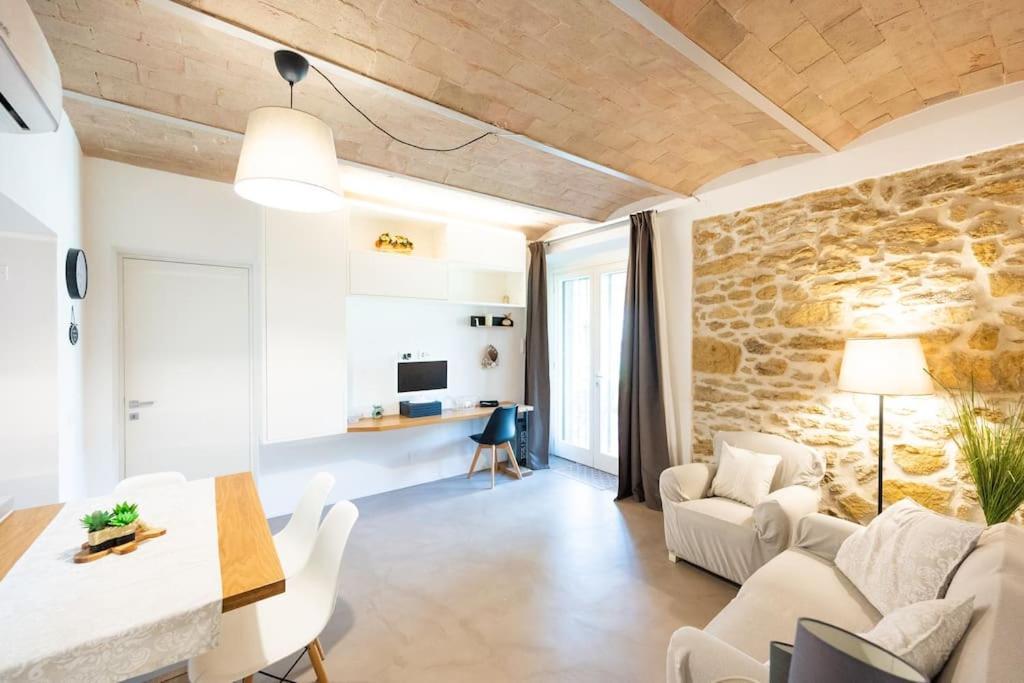 Appartamento Il Poggino Colle Val D'Elsa Bagian luar foto
