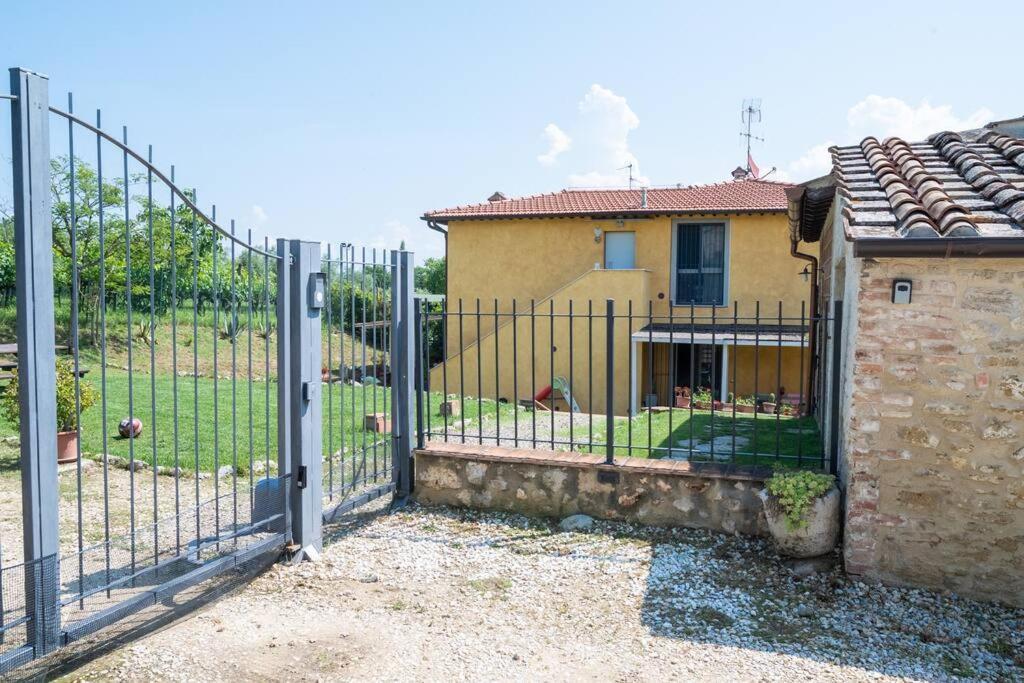 Appartamento Il Poggino Colle Val D'Elsa Bagian luar foto