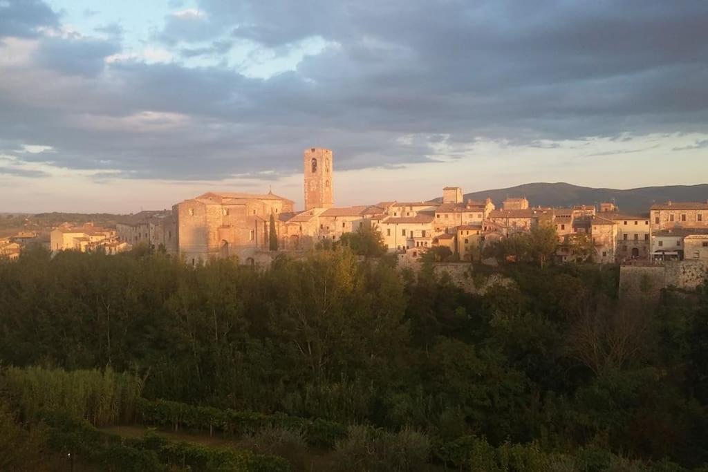 Appartamento Il Poggino Colle Val D'Elsa Bagian luar foto